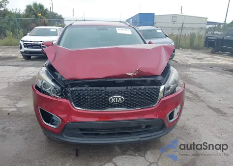 2016 Kia Sorento 2.4L Lx z USA, uszkodzony, nr VIN 5XYPG4A37GG096157